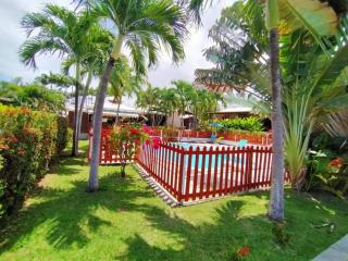 Bungalow charmant à Sainte-Rose, piscine partagée - 8