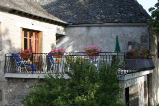 Maison charmante à Florentin-la-Capelle avec vue montagne - 0
