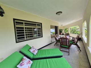 Charming house with sea view in Souvenir - 200 m² - Terrace - 9