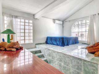 Spacious Apartment in Calodyne with Enclosed Garden - 2