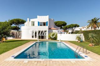 Elegant villa with private pool in Quarteira - 6