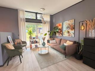 Panoramic View Central Townhouse - Free Parking and Terrace - 8