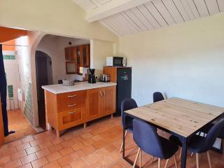 Maison charmante à Saint-Georges-de-Luzençon avec jacuzzi - 7