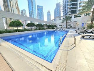 Refurbished Chic Studio with Great Amenities near JBR Beach & Marina Walk - 5
