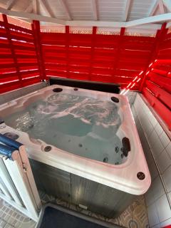 Appartement moderne à Pointe-Noire - 36 m² - Piscine & Jacuzzi - 3