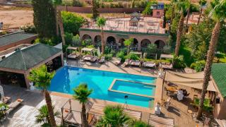 Just V hotel & Spa - 3