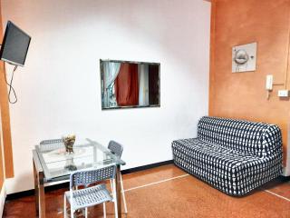 Charming Apartment in Genova with Private Parking, 70 sqm - 7