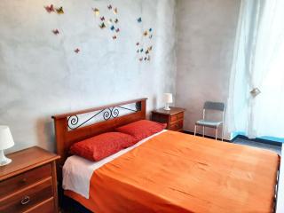 Charming Apartment in Genova with Private Parking, 70 sqm - 2