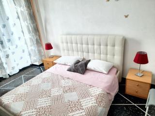 Charming Apartment in Genova with Private Parking, 70 sqm - 4