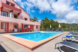 Spacious House with Pool in Prazeres - 0