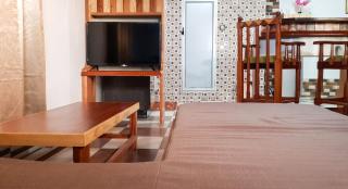 Modern apartment with balcony and mountain view in Souillac - 3