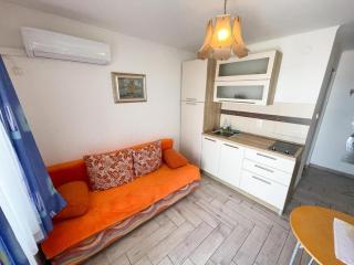 Charming apartment in Jadranovo with sea view - 35 m² - 0