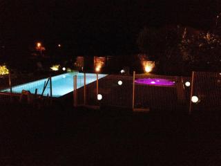 Villa raffinée à Foix – Piscine et Jacuzzi - 8