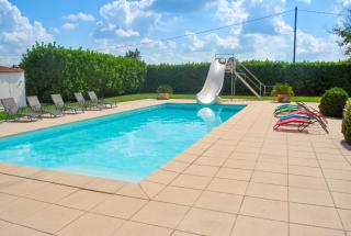 Villa spacieuse et élégante à Meynes avec piscine privée - 2