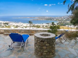 Charming House in Paros, 90 m² with Shared Pool - 2
