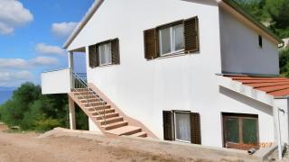 Charming Apartment with Sea View, Gdinj, 70 m², Garden - 2