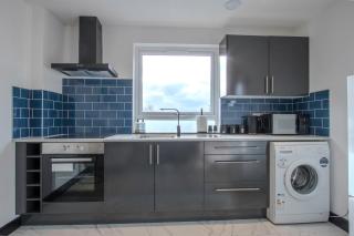 #175 Chaplin House - Modern Stay - Sleeps 3 - 1