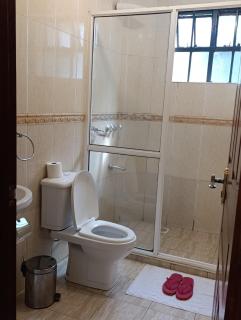 meltonia luxury suites - 4