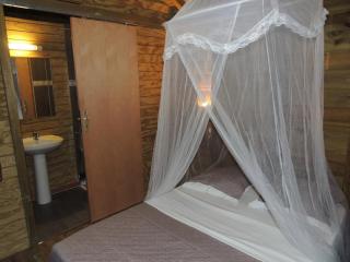 Chalet charmant à Bouillante avec piscine partagée - 2