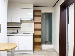 Sinchon D Inn - 3