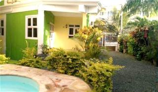 Charming Apartment in Pereybere with Shared Pool, 75 m² - 7