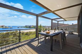 Villa 46 – Panorama | Met panoramisch uitzicht over het water aan het strand - 7