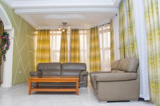 Appartement spacieux à Kinshasa avec balconELv - 9