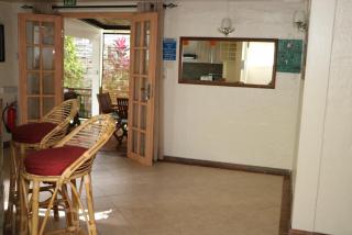 Cosy House in Blue Bay with Private Parking and Terrace - Blue Bay - 3