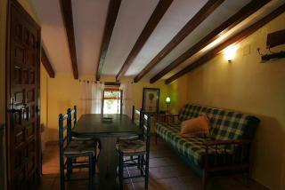 Comfortable Apartment in Robledillo de Gata with Balcony and View - 4