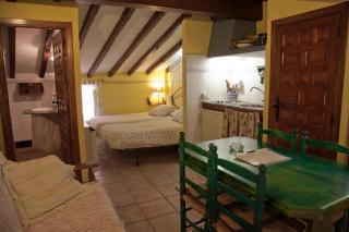 Comfortable Apartment in Robledillo de Gata with Balcony and View - 3