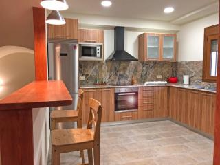 Spacious House in Cretas with Mountain View - 6