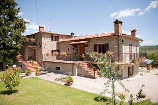 Cozy Apartment in Caprese Michelangelo 30m² + Pool - 0