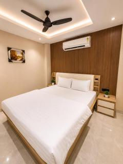 stayEZ Studio Apartments - 4