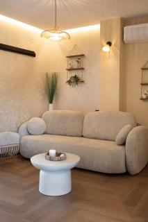 Stylish two-room apartment with a sea view - 6