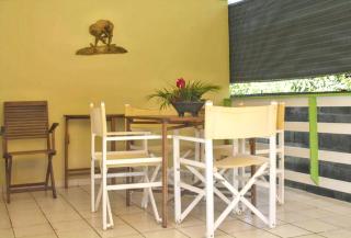 Bungalow charmant à Sainte-Rose avec piscine partagée - 7