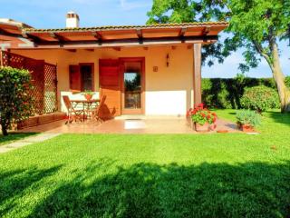 Comfortable House in Pescia Romana - 9