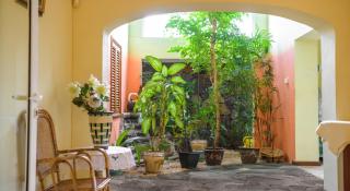 Spacious villa with sea view in Trou D'Eau Douce - 3