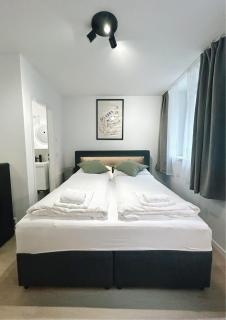 Cozy Apartment in Eimsbuettel Hamburg for 3 - 8