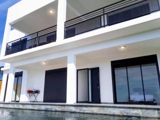 Villa familiale à La Possession avec piscine privée - 1