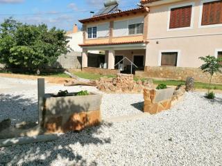 Charming Apartment in Noguericas with Shared Pool - 2