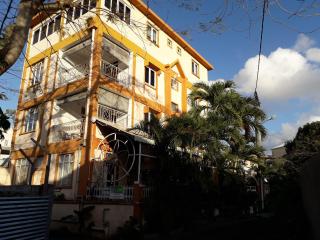 Modern Apartment in Grand Bay, Balcony - 8