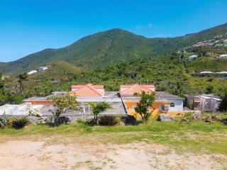 Cozy apartment with garden in La Savane 75 m² mountain view - 3