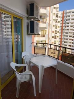 Charming apartment with balcony in Portimão, 55 sqm, pool view - 8
