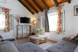 Charming Villa in Pučišća + Pool - 5