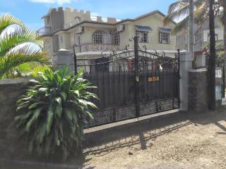 Spacious Apartment in Calodyne with Enclosed Garden - 5