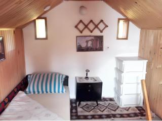 Cozy House in Jazvine with Garden - Jazvine - 3