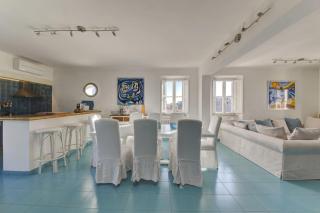 Spacious Apartment in Forte dei Marmi - Sea View & Balcony - 3