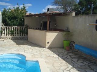 Villa avec jardin à Poussan avec piscine privée ouverte toute l'année - 6