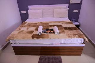 Hotel New Residency Near Ram Mandir - 9