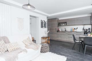Cozy Adelboden Stay Parking & Mountain Views - 3